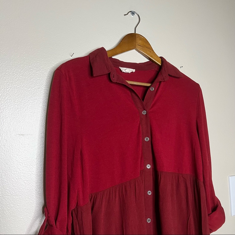 Entro Women Red Mixed Media Button Down Tunic Roll Tab Sleeve Top Small - Picture 2 of 8